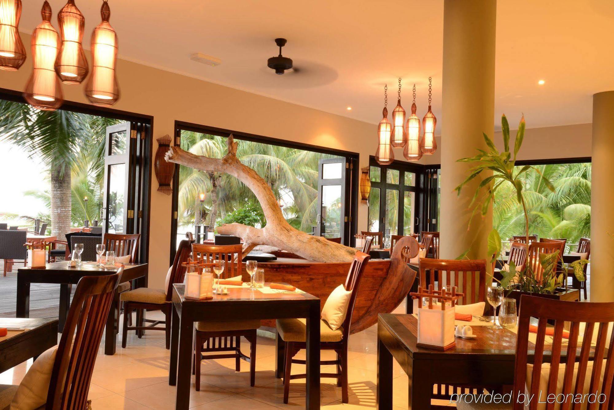 Doubletree By Hilton Seychelles Allamanda Resort & Spa Takamaka Exterior foto
